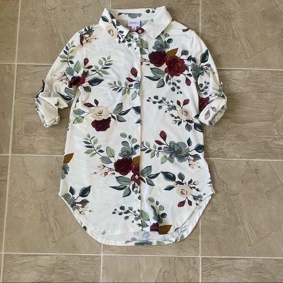 LuLaRoe Tops - LulaRoe floral Valentina xs